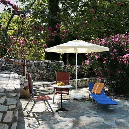 Blumenhaus Villa Paralia Sergoulas Exterior photo
