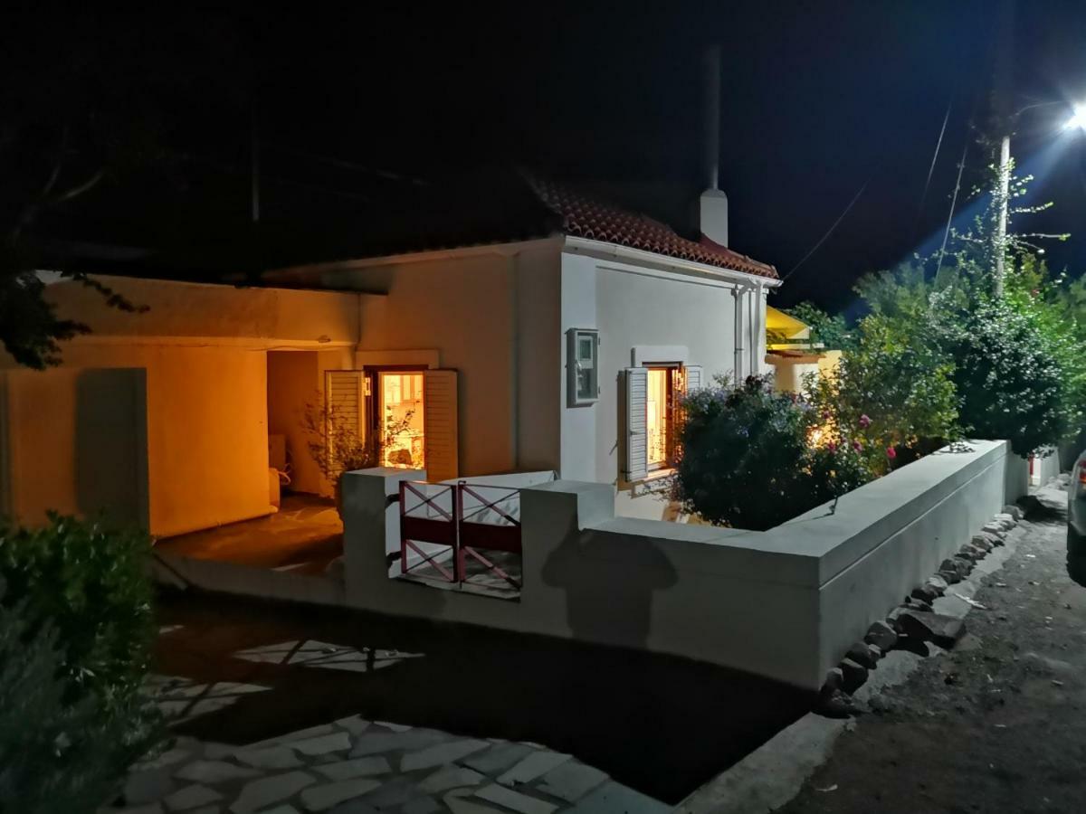 Blumenhaus * Paralia Sergoulas